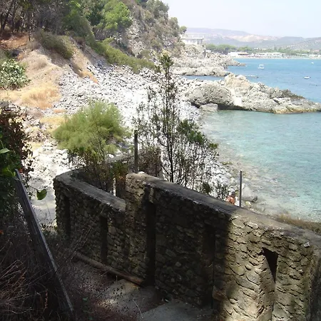 Borgo Medievale شقة *